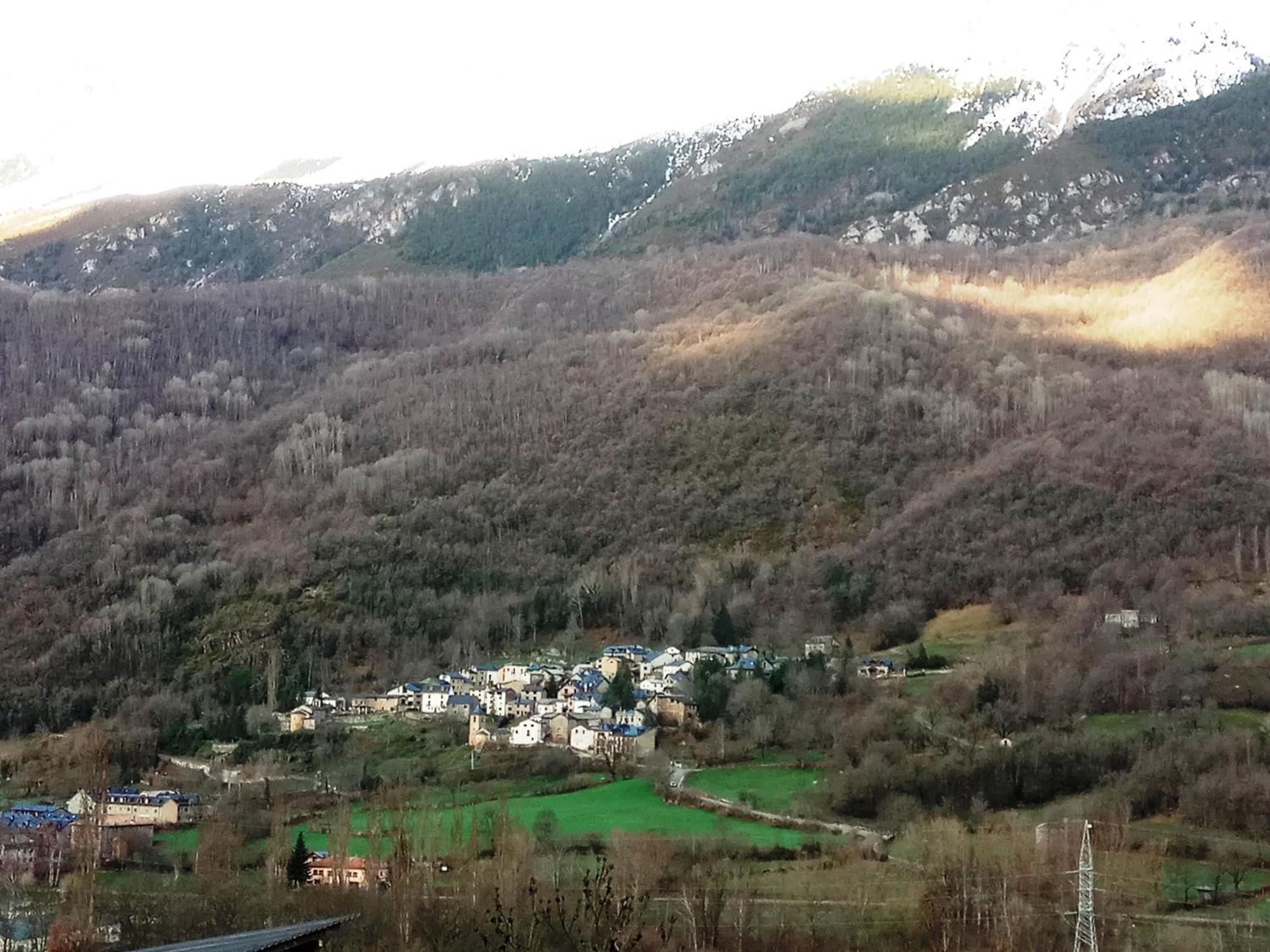 La Borda De Sesue Villa Luaran gambar